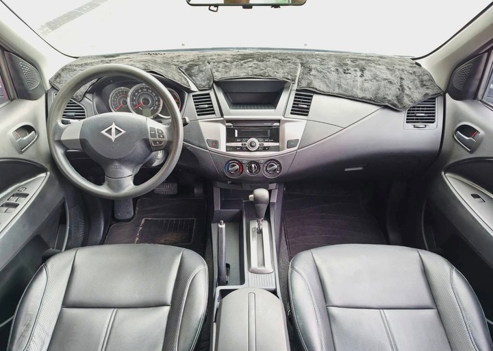 2019年 三菱 ZINGER 2.4 自排 定速 ABS ECO