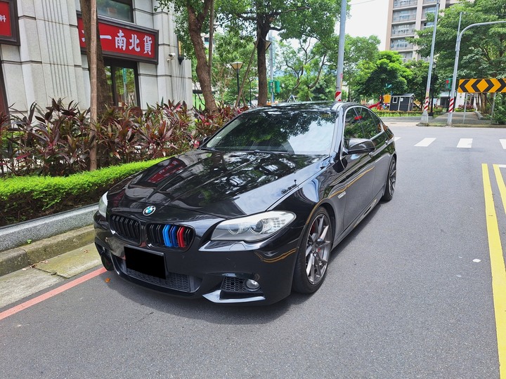 2011年BMW F10 528 全車精品改裝