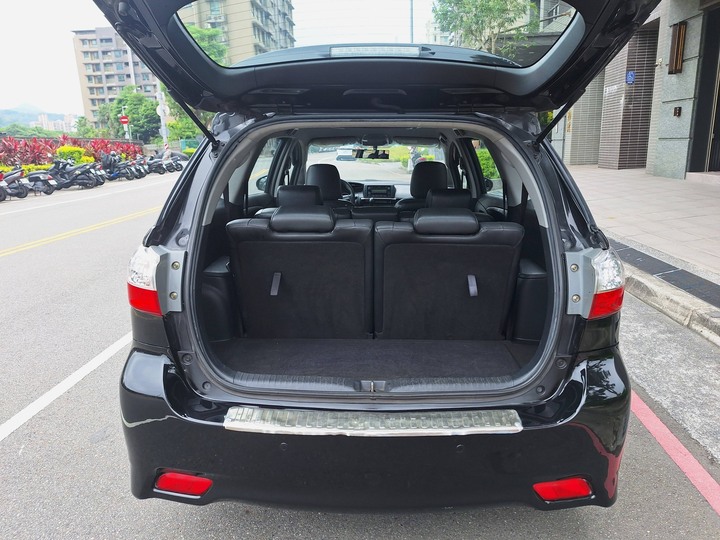 2012年 TOYOTA WISH 7人座 車況正常