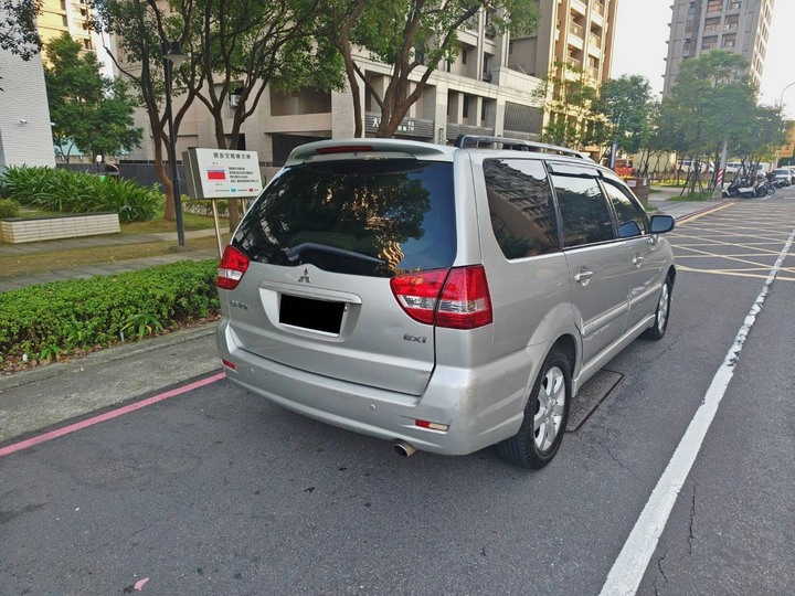 2005年 三菱 幸福力 6人座 有倒車顯影 優質代步車