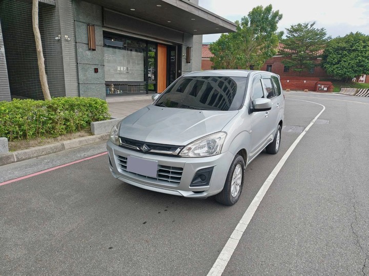 2019年 三菱 ZINGER 2.4 自排 定速 ABS ECO