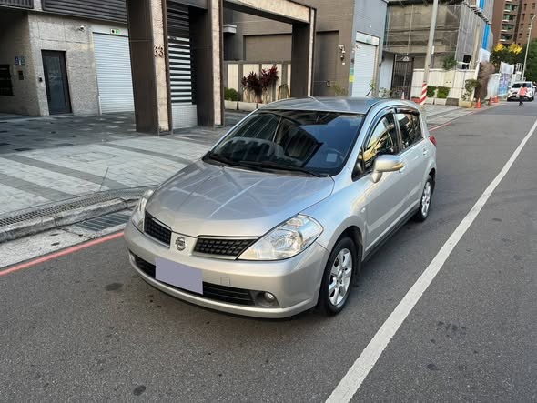 2012年 NISSAN 日產 TIIDA 1.8 里程跑少