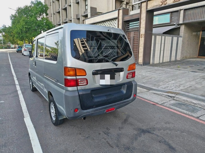2010年三菱 菱利 廂型車 手排 賺錢的伙伴