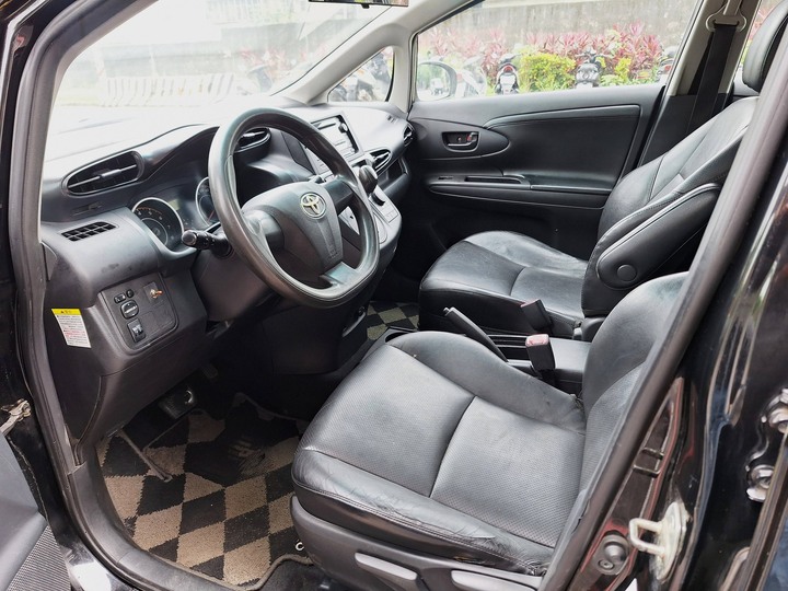 2012年 TOYOTA WISH 7人座 車況正常