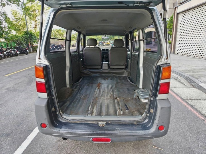 2010年三菱 菱利 廂型車 手排 賺錢的伙伴