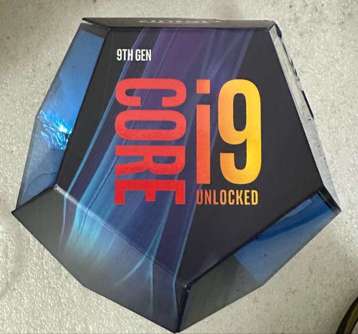 Intel i9-9900K