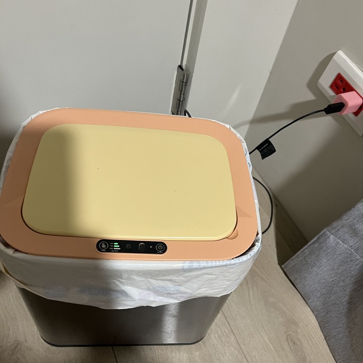 二手 臥室廁所衛生桶客廳家用感應垃圾桶 13L