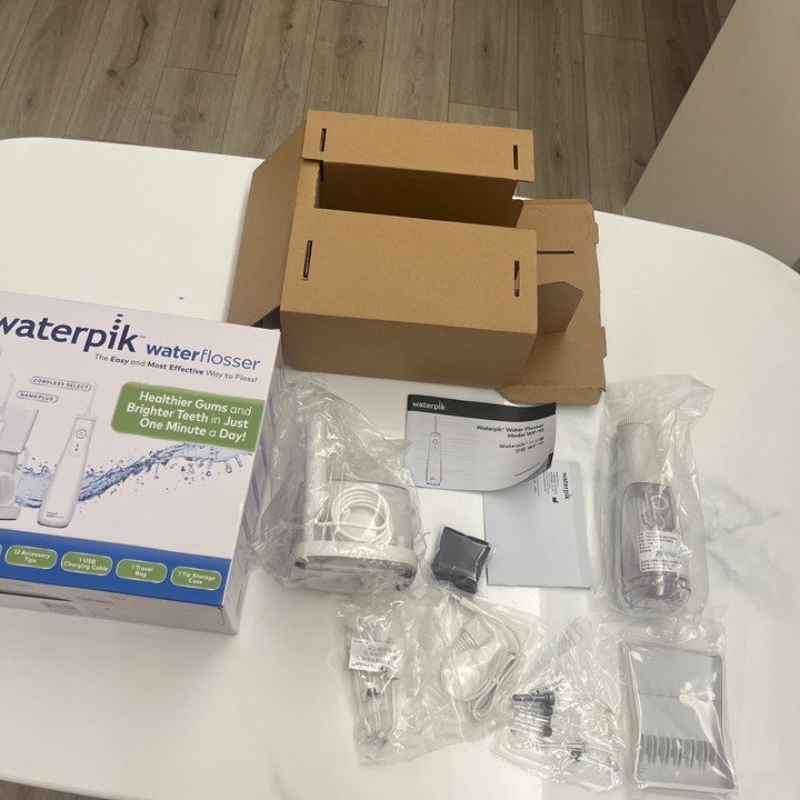全新 高級 Waterpik Ultra Plus