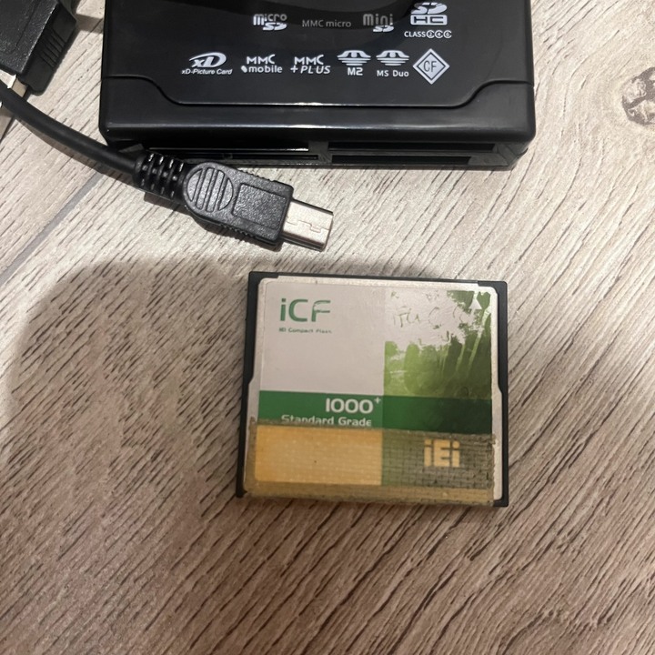 iCF 1GB 內存卡高速工業級CF卡ICF1000IPD