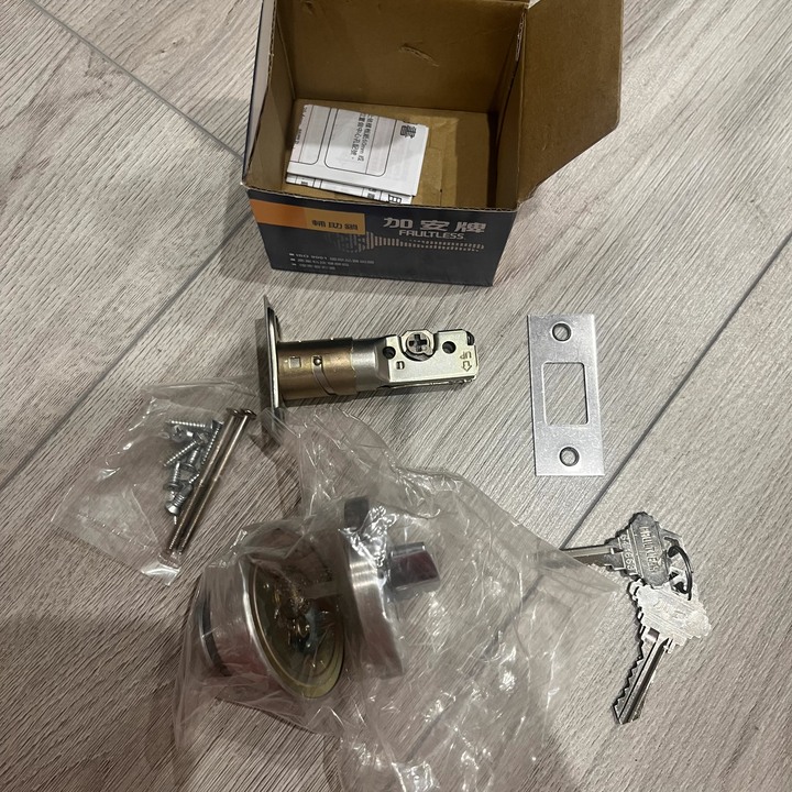 原價360$ 全新 加安牌DA61 輔助鎖(防火門專用)