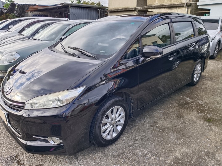 WISH 2.0 不是計程車????2013年原鈑件可認證黑色✴️實車實價15.8萬元,全新安卓機+環景+前後行車記錄器,無異音,底盤翻新,實跑27萬公里公司車退役無大事故無泡水無待修,0906378290新北市深坑區文山路三段16之3號