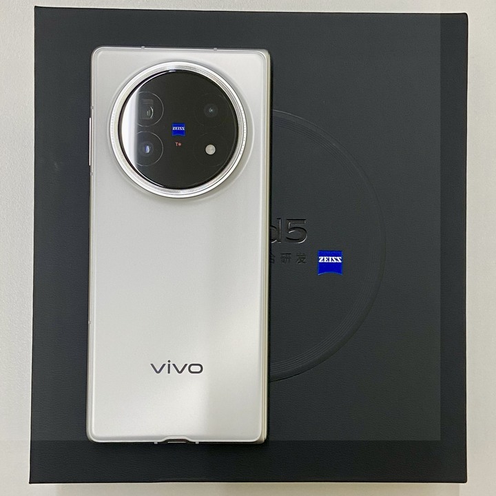 Vivo X Fold 5 256GB 白色 出售或交換 X200 Ultra