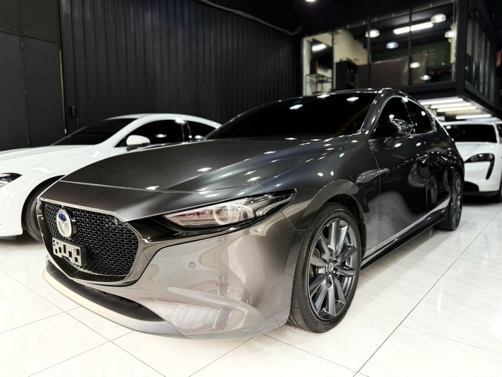 2023年 Mazda 3 5D【20S Signature Bose音響】