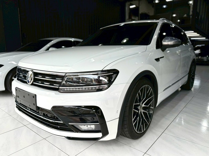 2018年 Volkswagen Tiguan Allspace【330TSi 里程僅跑6萬 4Motion】