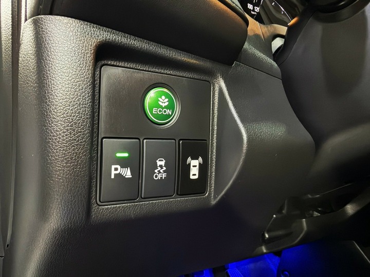 2020年 Honda HR-V【頂級S版 里程僅跑3萬】