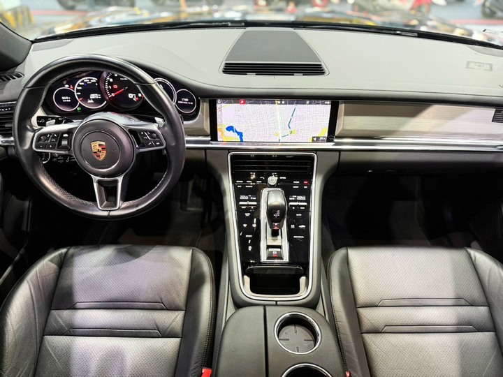 2020年 Porsche Panamera【全原廠保養 總代理 360環景】