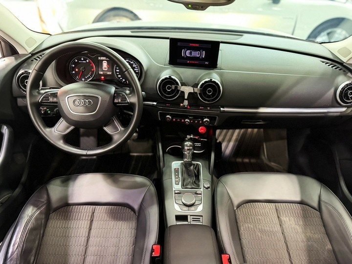 2015年 Audi A3 Sportback【40 TFSi Luxury 總代理】