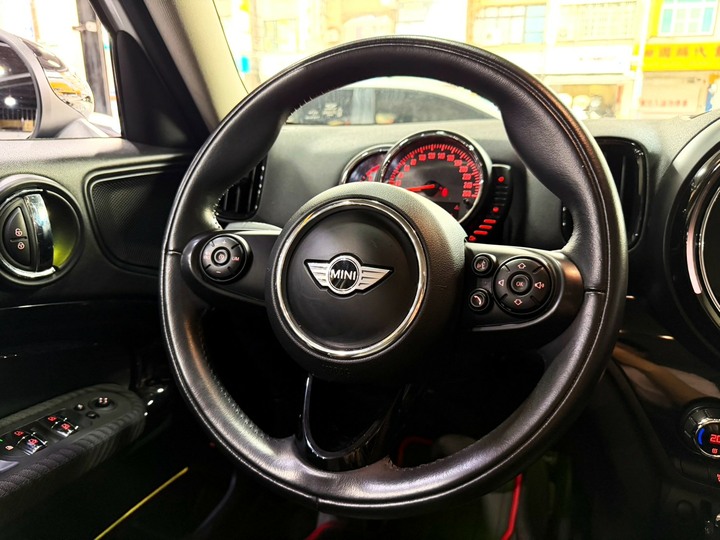 2017年 Mini Countryman【總代理 第二代 F60】