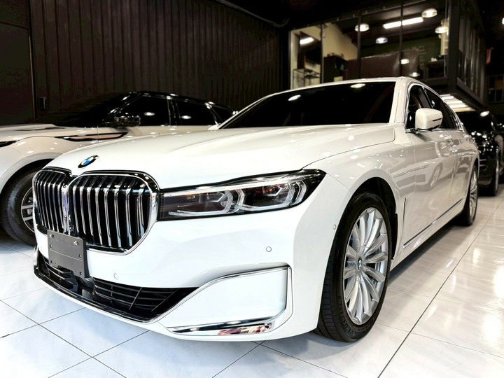 2021年 BMW 730i G11【總代理 小改款 層峰旗艦版】