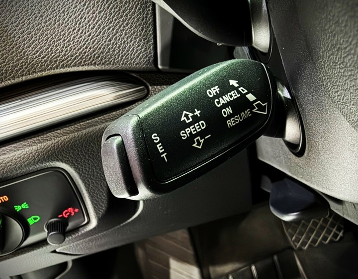 2015年 Audi A3 Sportback【40 TFSi Luxury 總代理】