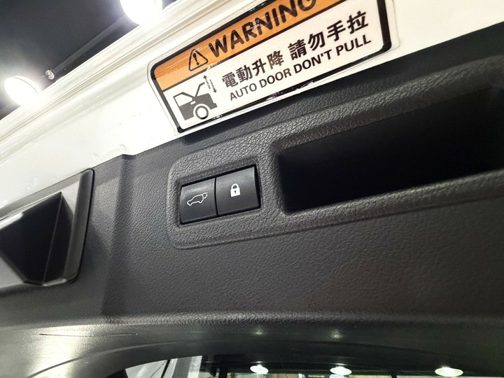 2021年 Lexus NX200 【菁英Plus ACC跟車】