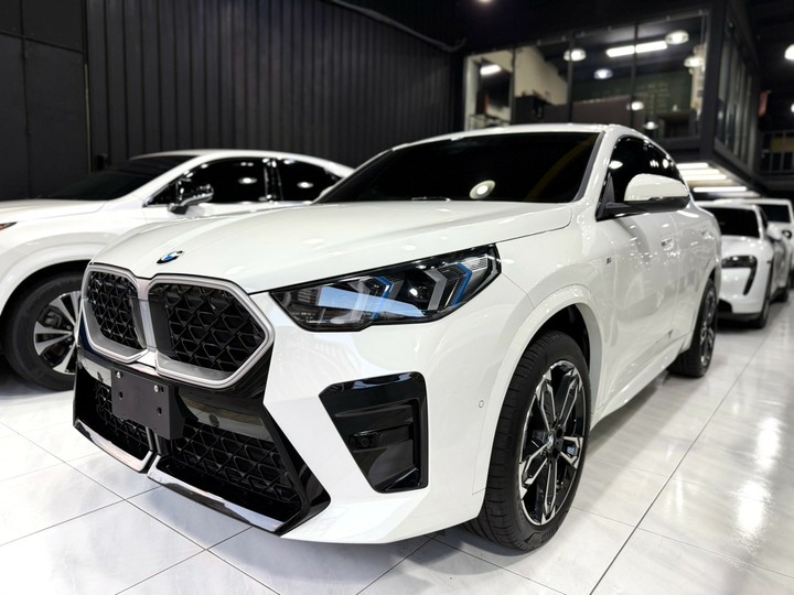 2025年 BMW X2-20i【總代理 U10 M-Sport】