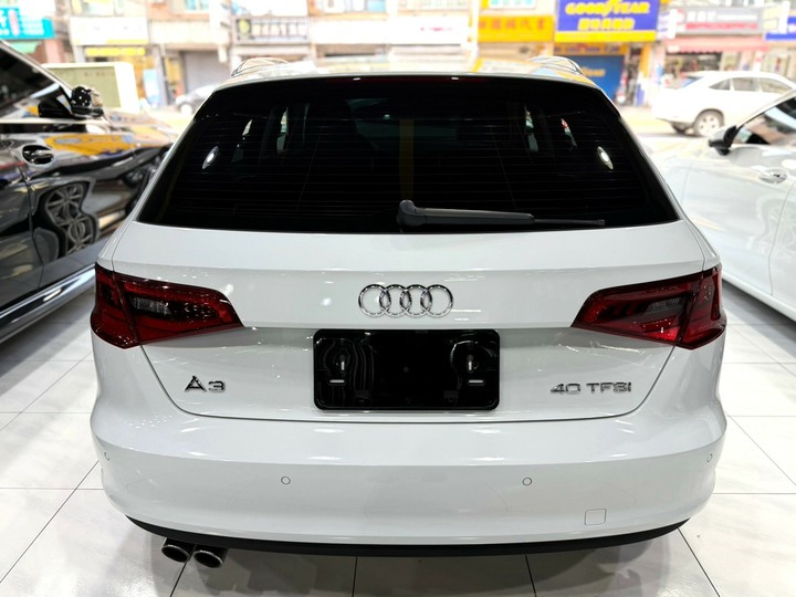 2015年 Audi A3 Sportback【40 TFSi Luxury 總代理】
