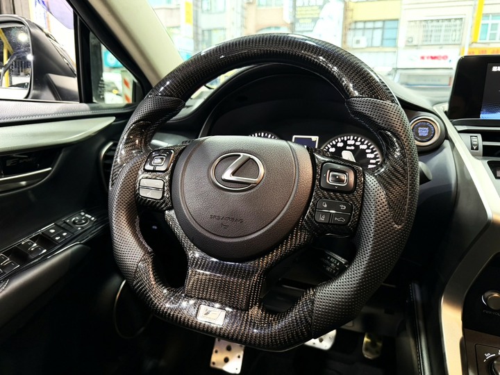 2021年 Lexus NX200 【菁英Plus ACC跟車】