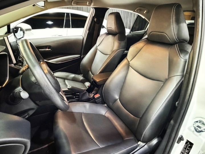 2024年 Toyota Altis【豪華配備 里程僅跑2萬】