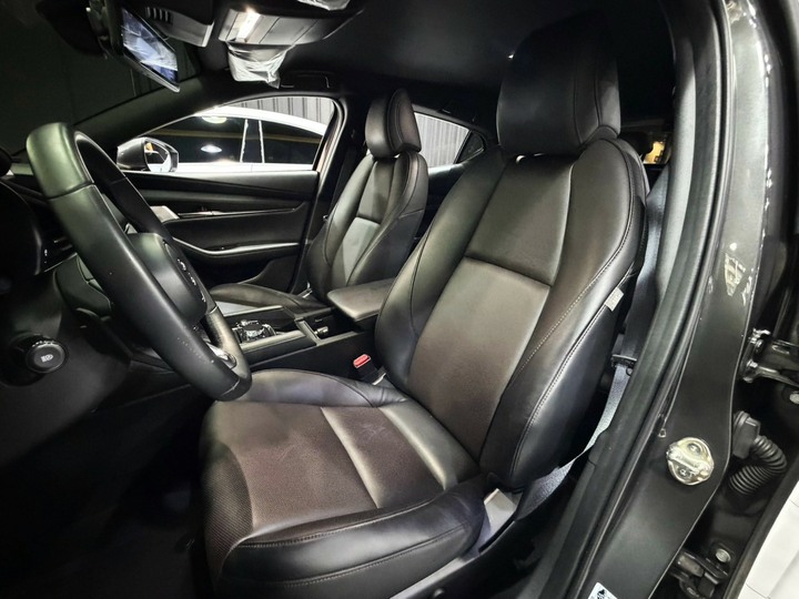 2023年 Mazda 3 5D【20S Signature Bose音響】