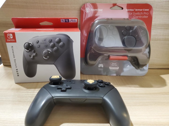 全新僅拆 Switch Pro 原廠手柄 贈 tomtoc 攜帶盒