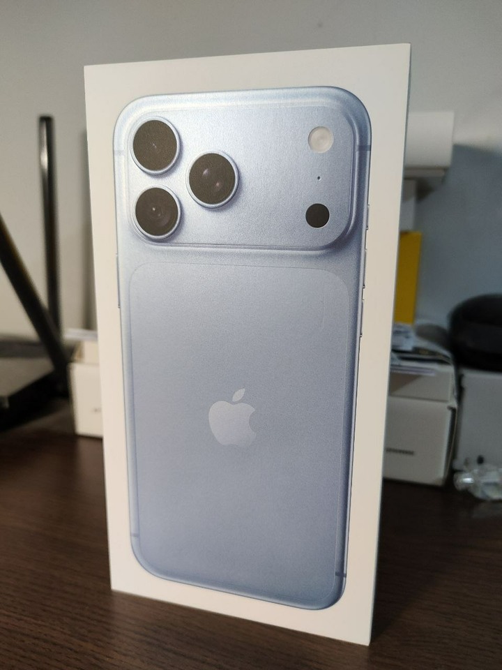 全新未拆封 iPhone 18 Pro 512GB 冰川藍 台灣公司貨 原廠保固一年