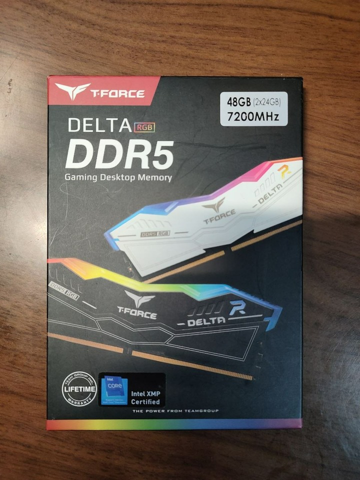 Team T-FORCE DELTA RGB 炫光 DDR5 7200 48G(24G*2) CL34 白色 電競超頻記憶體