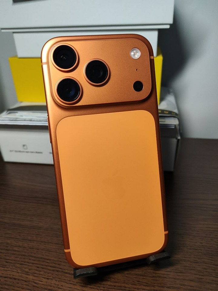 iPhone 17 Pro 256G 宇宙橙 台灣公司貨 原廠保固至2026/12 外觀漂亮無傷