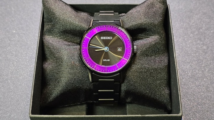 Seiko 太陽能手錶 (全新)