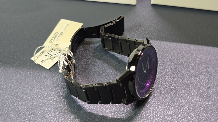 Seiko 太陽能手錶 (全新)