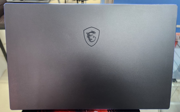 MSI PS63 8M