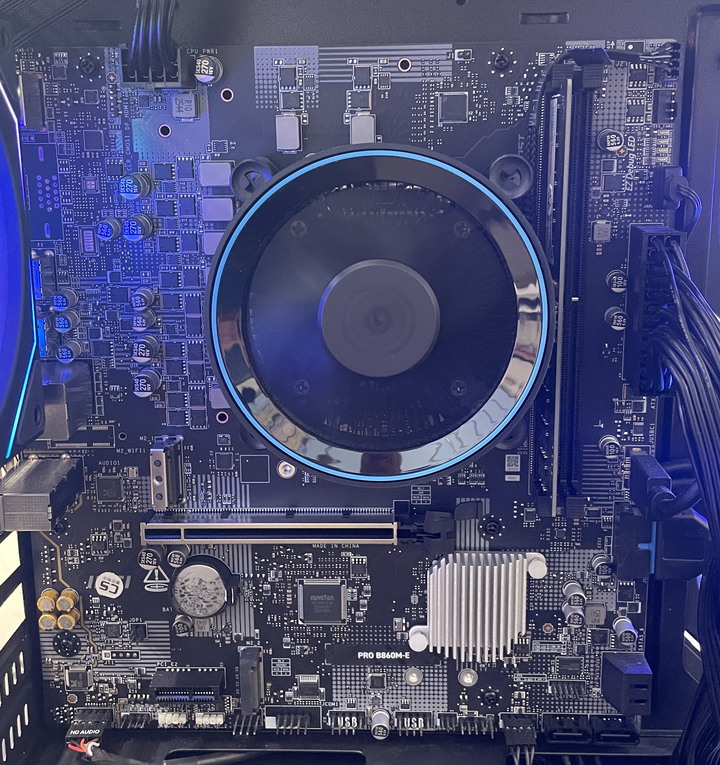 Intel Ultra5 225F 加 微星 PRO B860M-E M-ATX