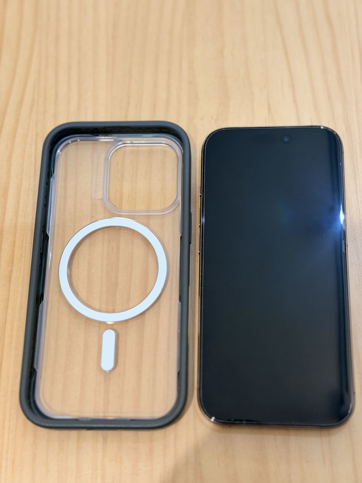 iPhone 16 pro 256g 沙漠色鈦金屬