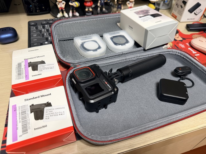 INSTA360 ACE PRO2 雙電池正公司貨+一堆原廠配件(保固內極新)再降價