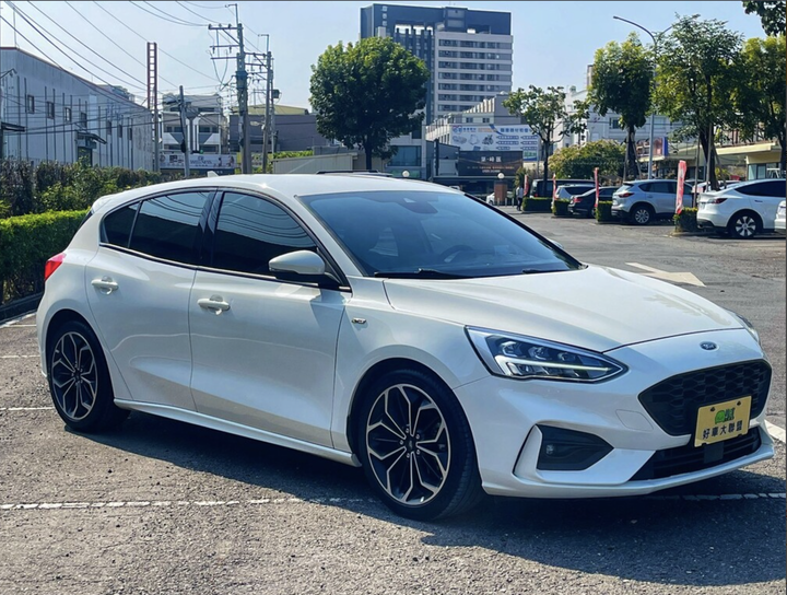 2019 Ford Focus 1.5t ST-line【 MK4五門掀背/熱門小鋼炮 】