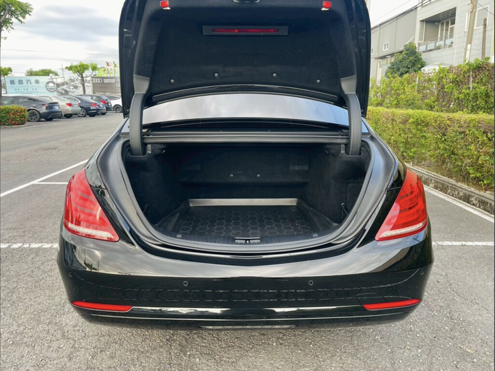 2014 M-Benz S350d LWB長軸版【 陸地頭等座艙/ 後座尊榮旗艦版 】
