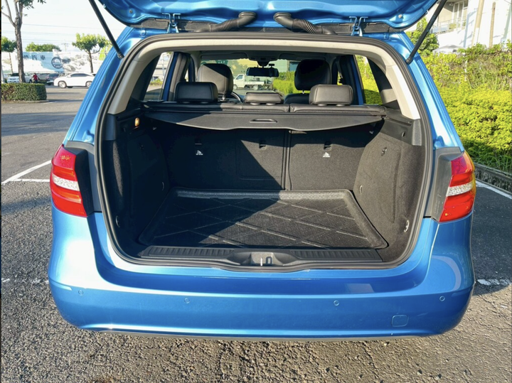 2013 M-Benz B180 1.6T【 高CP值進口小車/專用安卓機+360環景 】