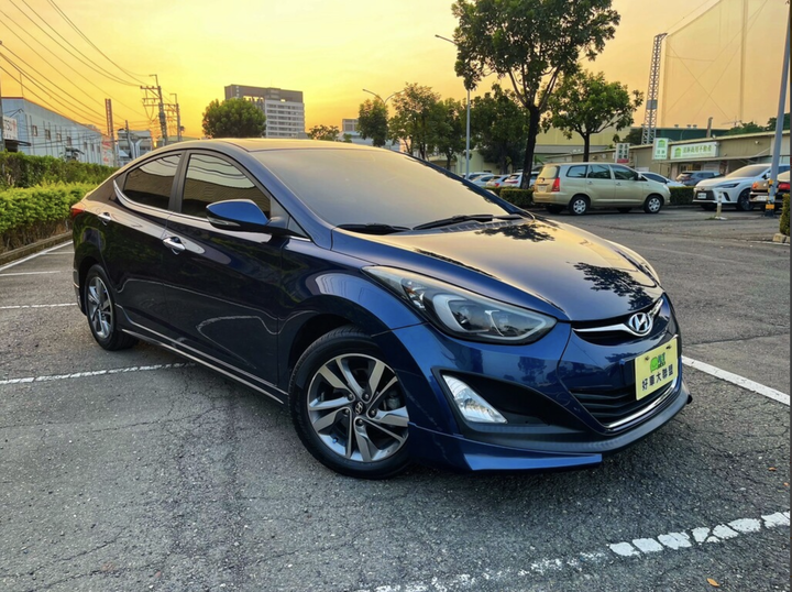 2016 Hyundai Elantra 1.8 【 極光旗艦版 】