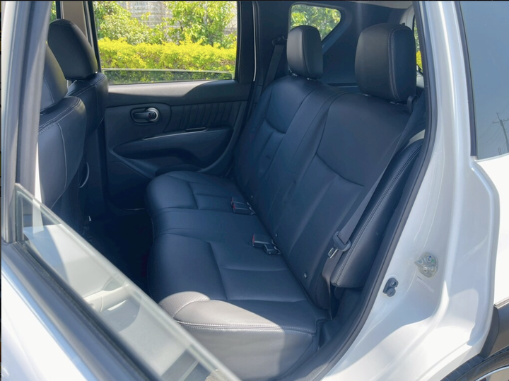 【富順精選】經濟實用大空間！2020 Nissan Livina 1.6 行家皮椅版 白色｜全車原鈑件、買車送專用安卓機（附無線雙系統 CarPlay）、省油好養國民神車 各位 Mobile01 的車