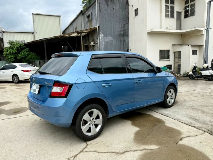Fabia 1.0 Tsi style、認證車、有applecarplay、ikey、倒車顯影