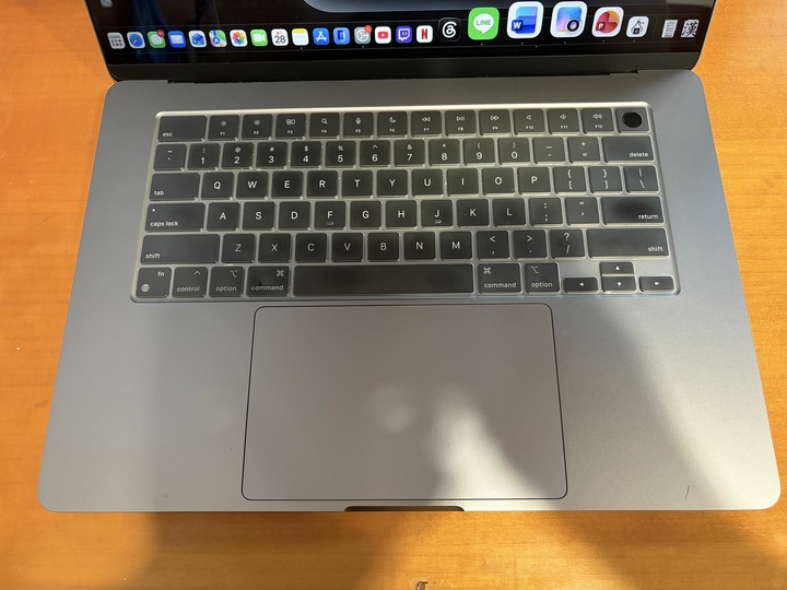 MacBook Air M2 15吋 8G 512G 太空灰 訂製 大容量 A2941 二手極新