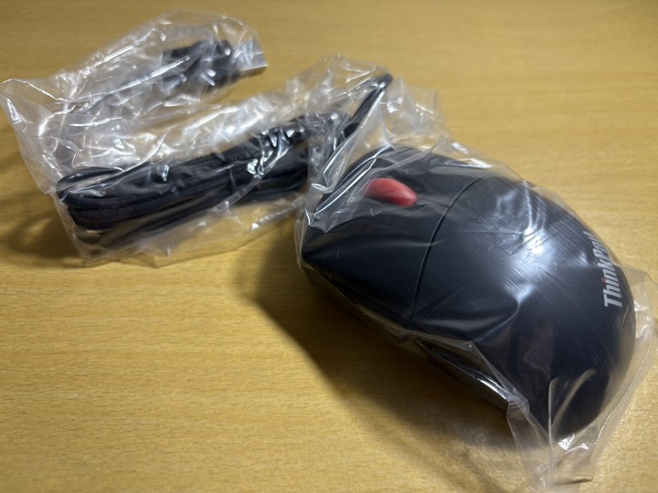 Lenovo ThinkPad 聯想 原廠 全新未使用 USB有線雷射滑鼠