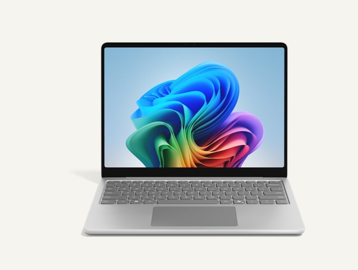 【全新未拆封】Microsoft 微軟 Surface Laptop 13吋 白金色 (Snapdragon X Plus/16G/512G/Windows 11)