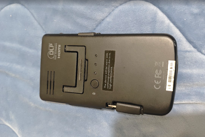 天瀚 Aiptek A5 微型投影機